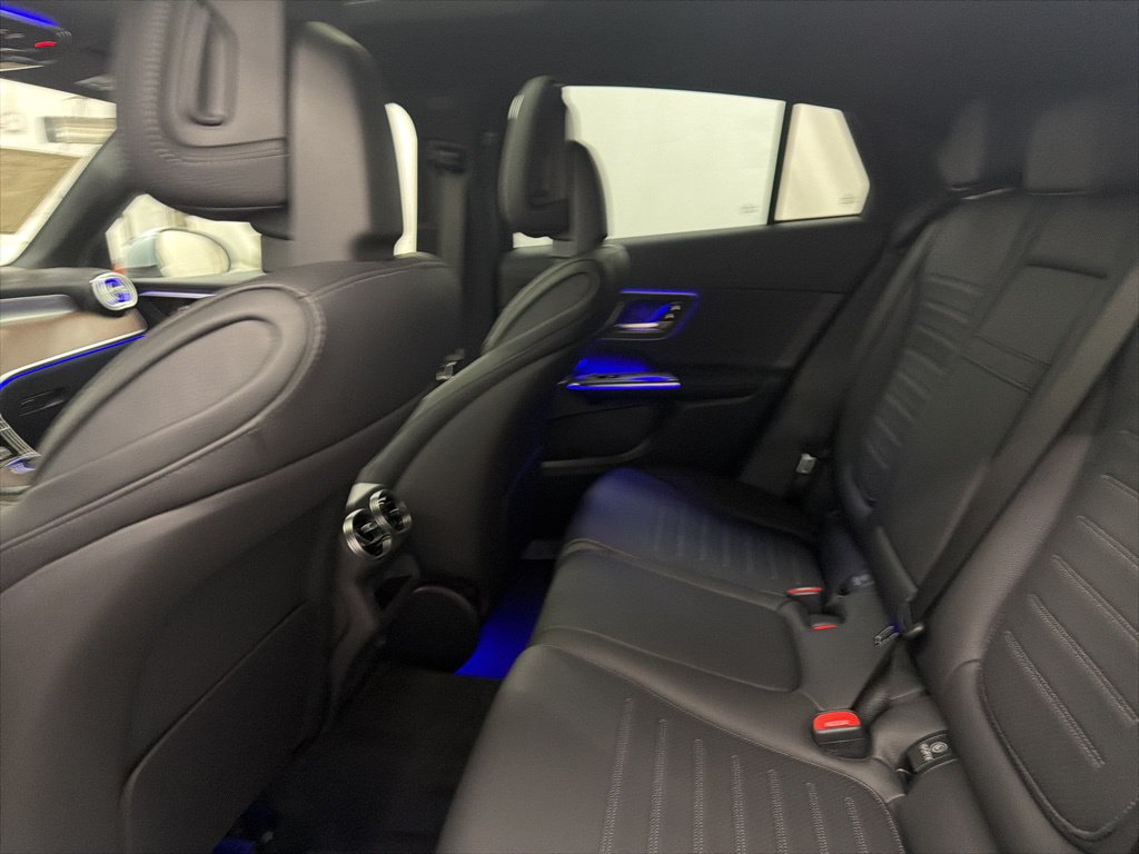 Used 2026 Mercedes-Benz GLC 300 4MATIC image 20