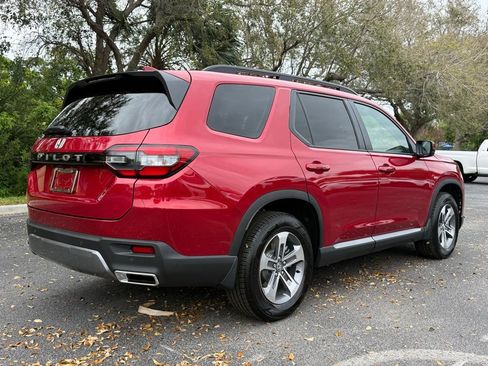 New 2026 Honda Pilot EX-L image 5