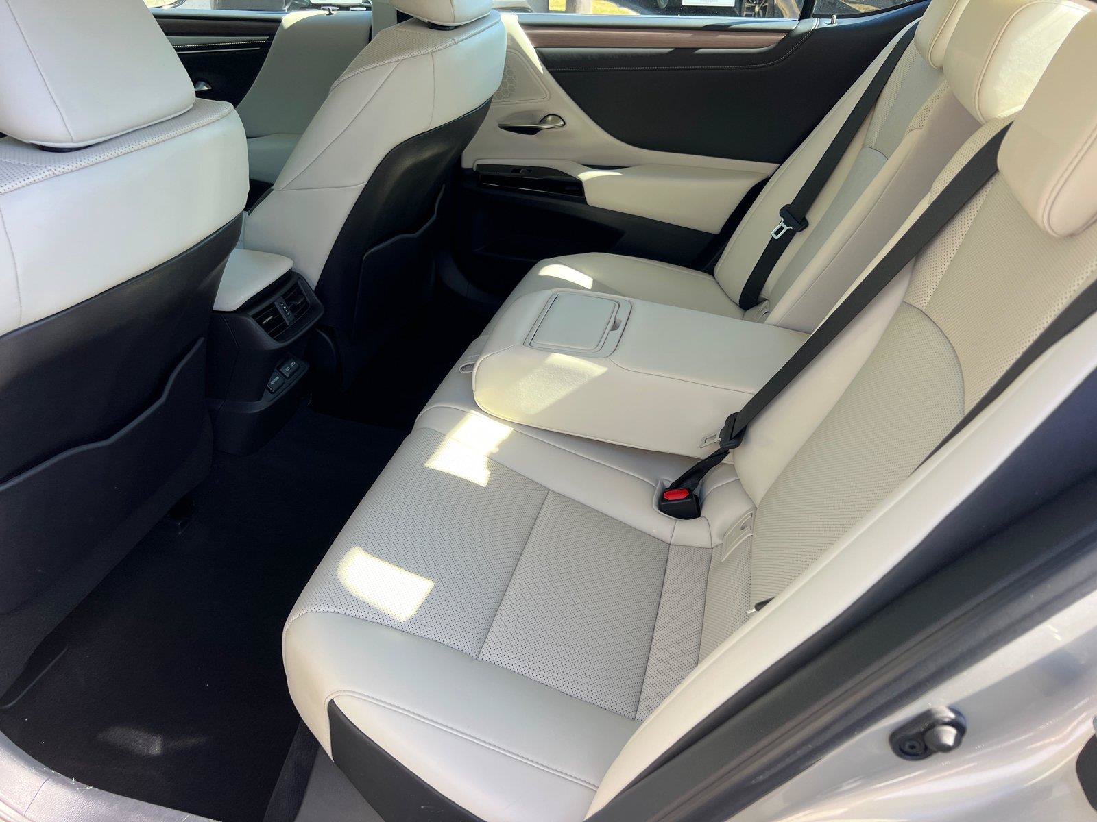 Used 2024 Lexus ES 350 w/ Premium Package FWD image 21