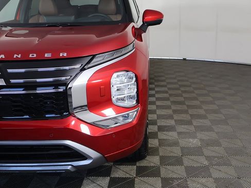 New 2025 Mitsubishi Outlander SEL image 18