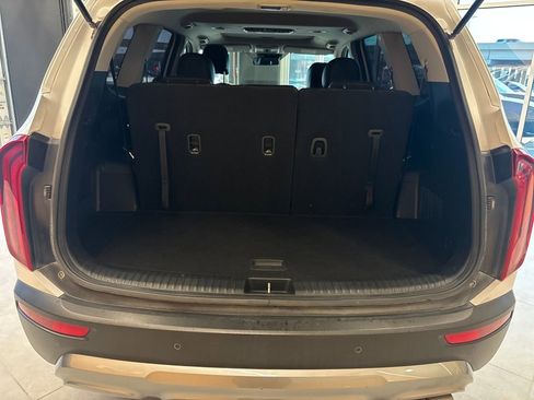 Used 2022 Kia Telluride S image 46