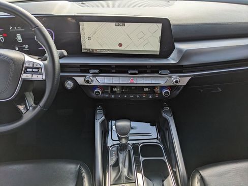 Used 2025 Kia Telluride S image 14