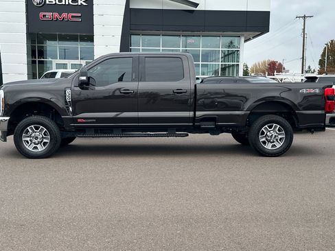 Used 2024 Ford F350 Lariat w/ Camper Package image 7