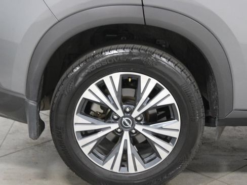 Used 2023 Nissan Rogue SV w/ SV Premium B Package AWD/4WD image 12