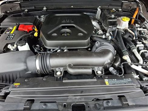 Used 2025 Jeep Wrangler Unlimited Sahara w/ Safety Group image 29