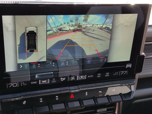 Used 2024 GMC Hummer EV 2X w/ Extreme Off-Road Package image 24