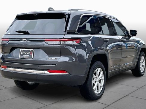 Used 2023 Jeep Grand Cherokee Limited w/ Luxury Tech Group II image 13