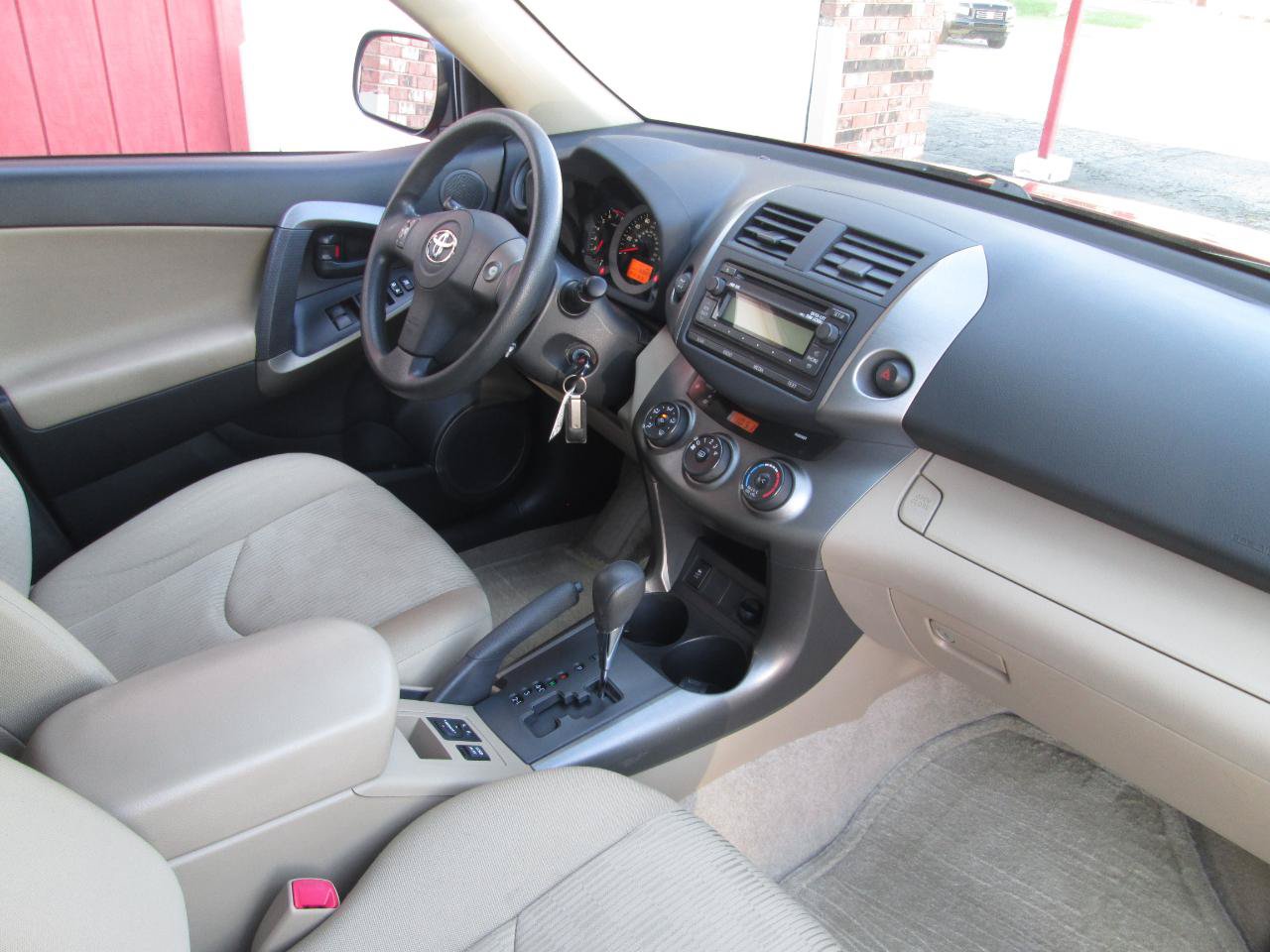 Used 2012 Toyota RAV4 4WD V6 w/ Tow Prep Pkg image 21
