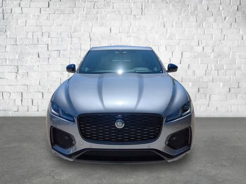 New 2026 Jaguar F-PACE R-Dynamic S image 2