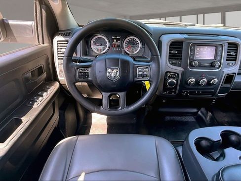 Used 2024 RAM 1500 Tradesman w/ Chrome Appearance Group image 9