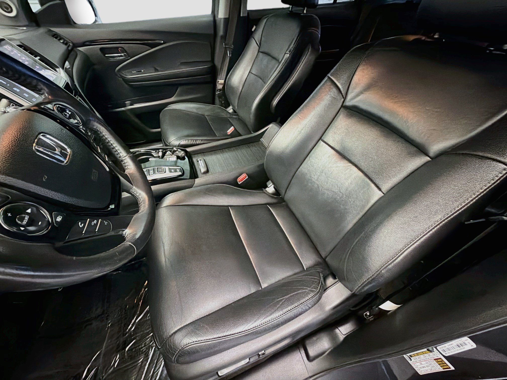 Used 2017 Honda Pilot Touring image 11