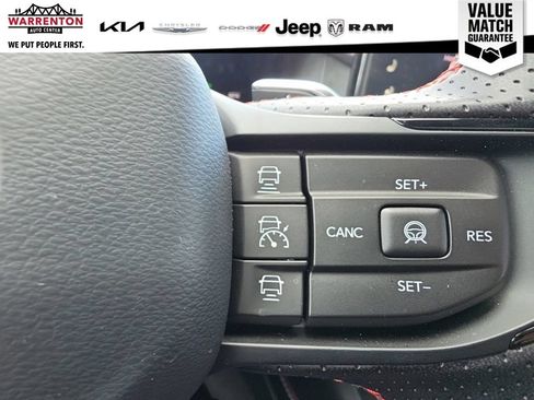 Used 2024 Dodge Charger Daytona Scat Pack w/ Plus Group AWD/4WD image 20
