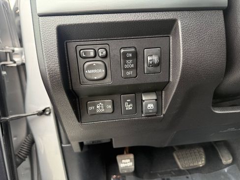 Used 2015 Toyota Tundra Platinum AWD/4WD image 17