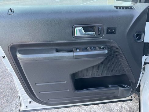 Used 2009 Ford Edge Limited image 12