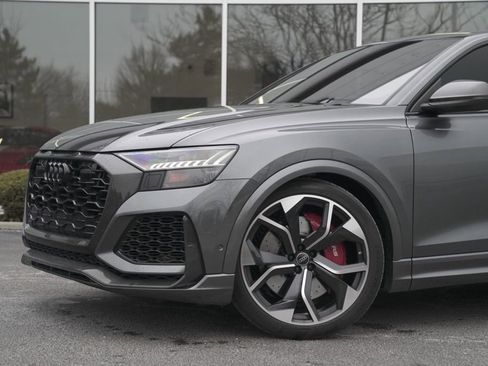 Used 2024 Audi RS Q8 4.0T image 3