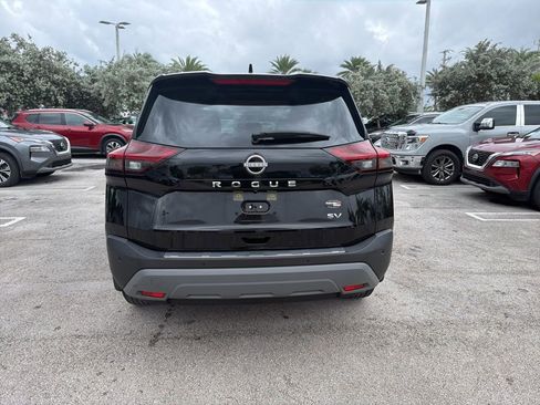 Certified 2023 Nissan Rogue SV FWD image 4