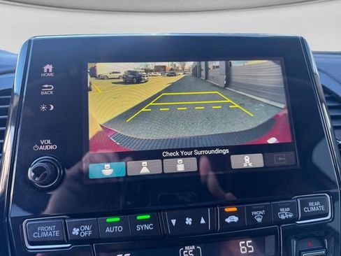 Used 2023 Honda Odyssey Elite image 18
