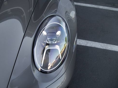 Certified 2024 Porsche 911 Carrera 4S AWD/4WD image 9