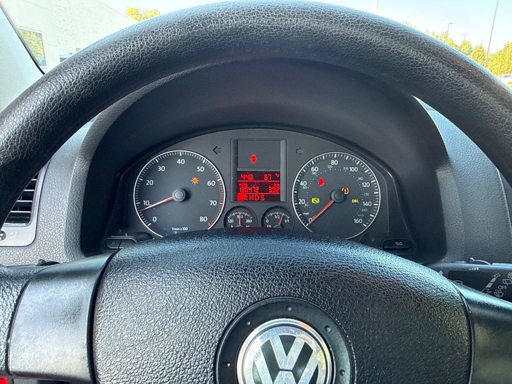 Used 2008 Volkswagen Rabbit S FWD image 28