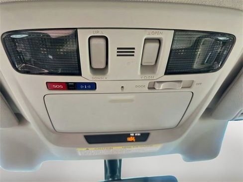 Used 2018 Subaru Outback 3.6R Limited image 29