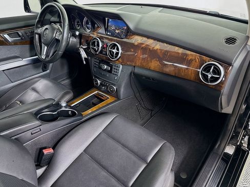 Used 2015 Mercedes-Benz GLK 350 2WD image 27