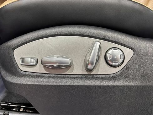 Used 2017 Porsche Cayenne S w/ Premium Package AWD/4WD image 13