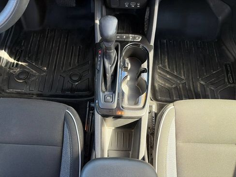 Used 2022 Chevrolet TrailBlazer LT w/ Confidence II Package FWD image 21
