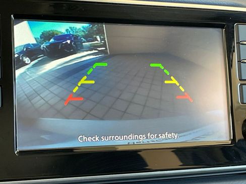 Used 2025 Nissan Versa SV image 22