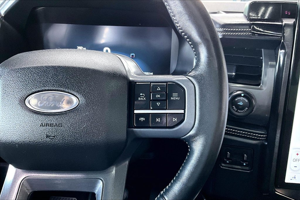 Used 2023 Ford F150 Lightning Platinum AWD/4WD image 12
