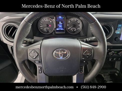 Used 2019 Toyota Tacoma TRD Off-Road AWD/4WD image 17