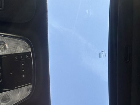 Used 2020 Jeep Grand Cherokee Limited image 25