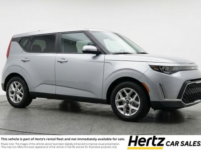Used 2025 Kia Soul LX w/ LX Technology Package