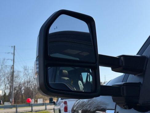 Used 2022 Ford F250 Platinum image 38