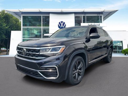 Used 2022 Volkswagen Atlas Cross Sport SEL R-Line AWD/4WD image 2