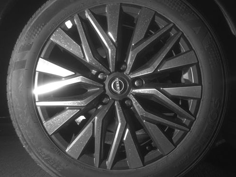 Used 2025 Nissan Altima 2.5 SV image 15