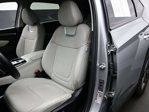 Certified 2024 Hyundai Tucson Limited AWD/4WD image 12