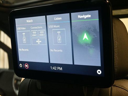 Used 2021 GMC Yukon Denali w/ Denali Premium Package image 6