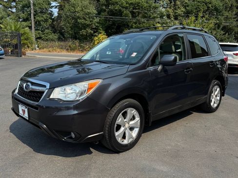 Used 2014 Subaru Forester 2.5i Limited w/ Popular Package #2 AWD/4WD image 3