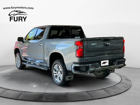 Used 2024 Chevrolet Silverado 1500 LTZ w/ LTZ Premium Package AWD/4WD image 5