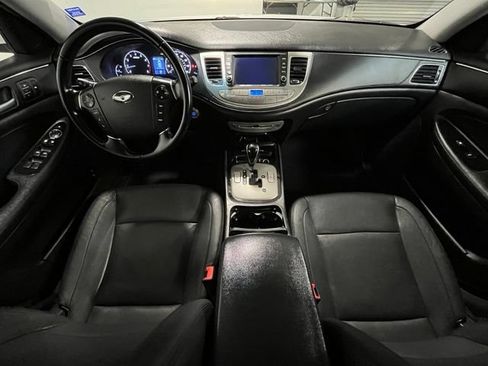Used 2012 Hyundai Genesis 3.8 w/ Premium Pkg RWD image 17