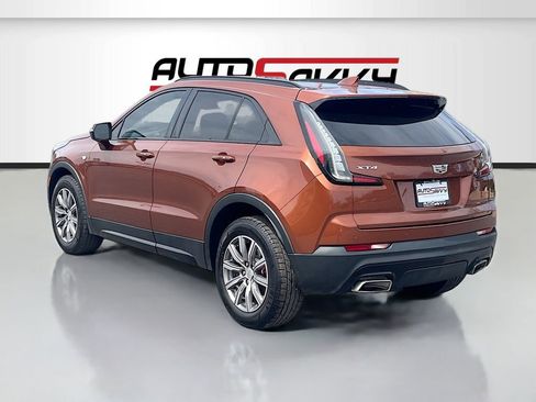 Used 2021 Cadillac XT4 Sport w/ Cold Weather Package FWD image 5