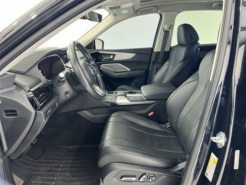 Used 2023 Acura MDX SH-AWD image 19