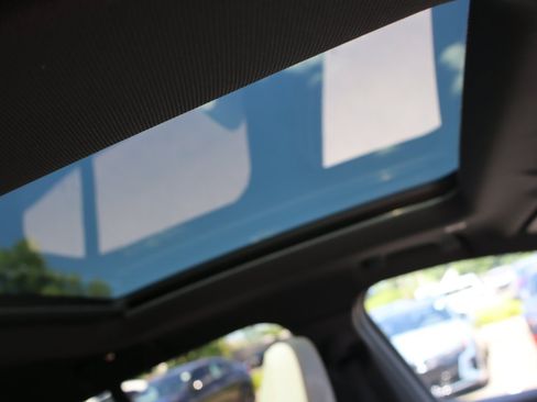 Used 2025 BMW X2 M35i AWD/4WD image 18