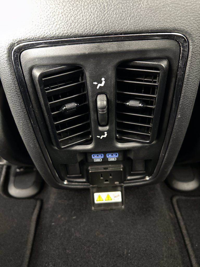 Used 2020 Jeep Grand Cherokee Limited AWD/4WD image 18
