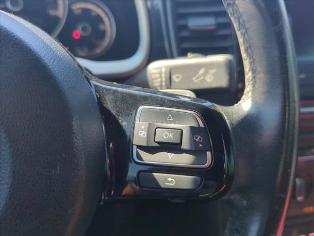 Used 2013 Volkswagen Beetle 2.0T FWD image 19
