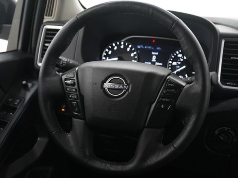 Used 2022 Nissan Frontier SV image 15