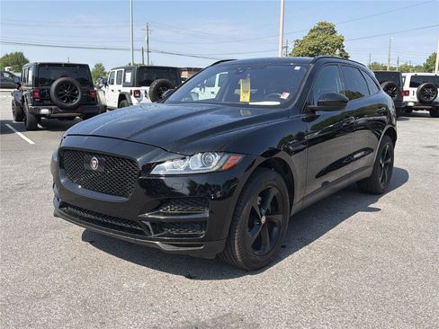 Used 2019 Jaguar F-PACE Premium AWD/4WD image 2