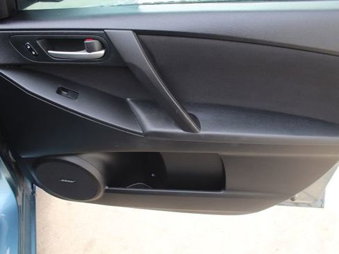 Used 2010 MAZDA MAZDA3 i Touring image 16