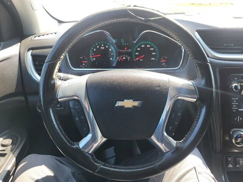 Used 2016 Chevrolet Traverse LT image 16