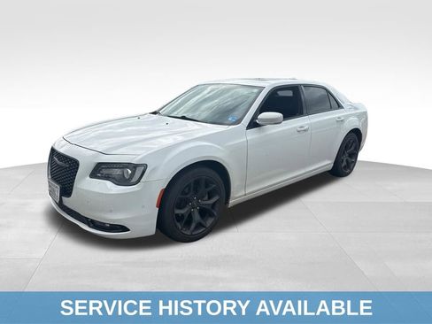 Used 2022 Chrysler 300 S RWD image 6